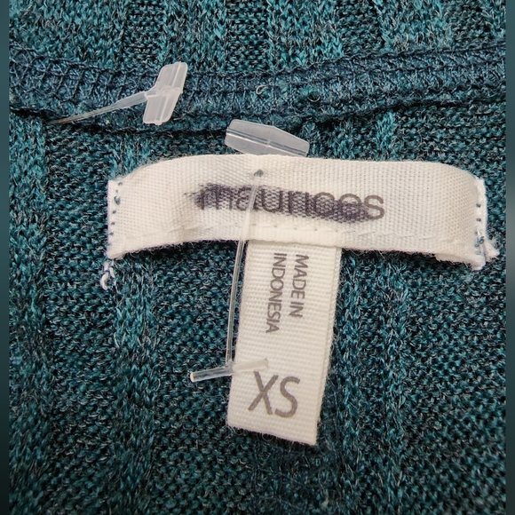 Like New! Maurices Long Sleeve Button Down Tie Front Green Top~ XS~ - Picture 9 of 11